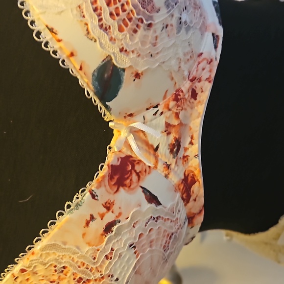 ⛄️ BRA and Panties set - Picture 3 of 13